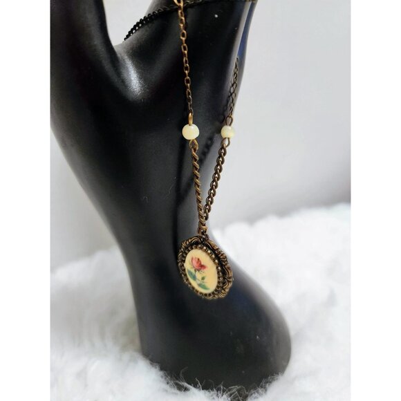 Vintage Filagree Floral Cameo Necklace Victorian Style Boho Jewelry Oval Framed - Picture 10 of 10